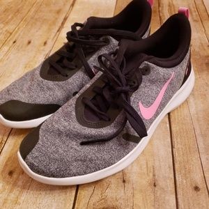 Nike women's running shoes worn once Size 7.5